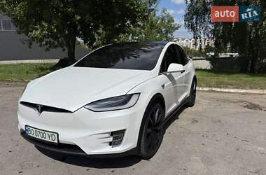 Внедорожник / Кроссовер Tesla Model X 2018 в 