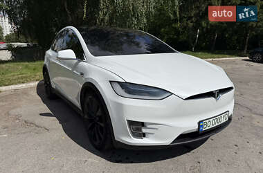Внедорожник / Кроссовер Tesla Model X 2018 в 