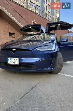 Tesla Model X 2021