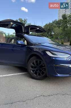 Позашляховик / Кросовер Tesla Model X 2021 в 