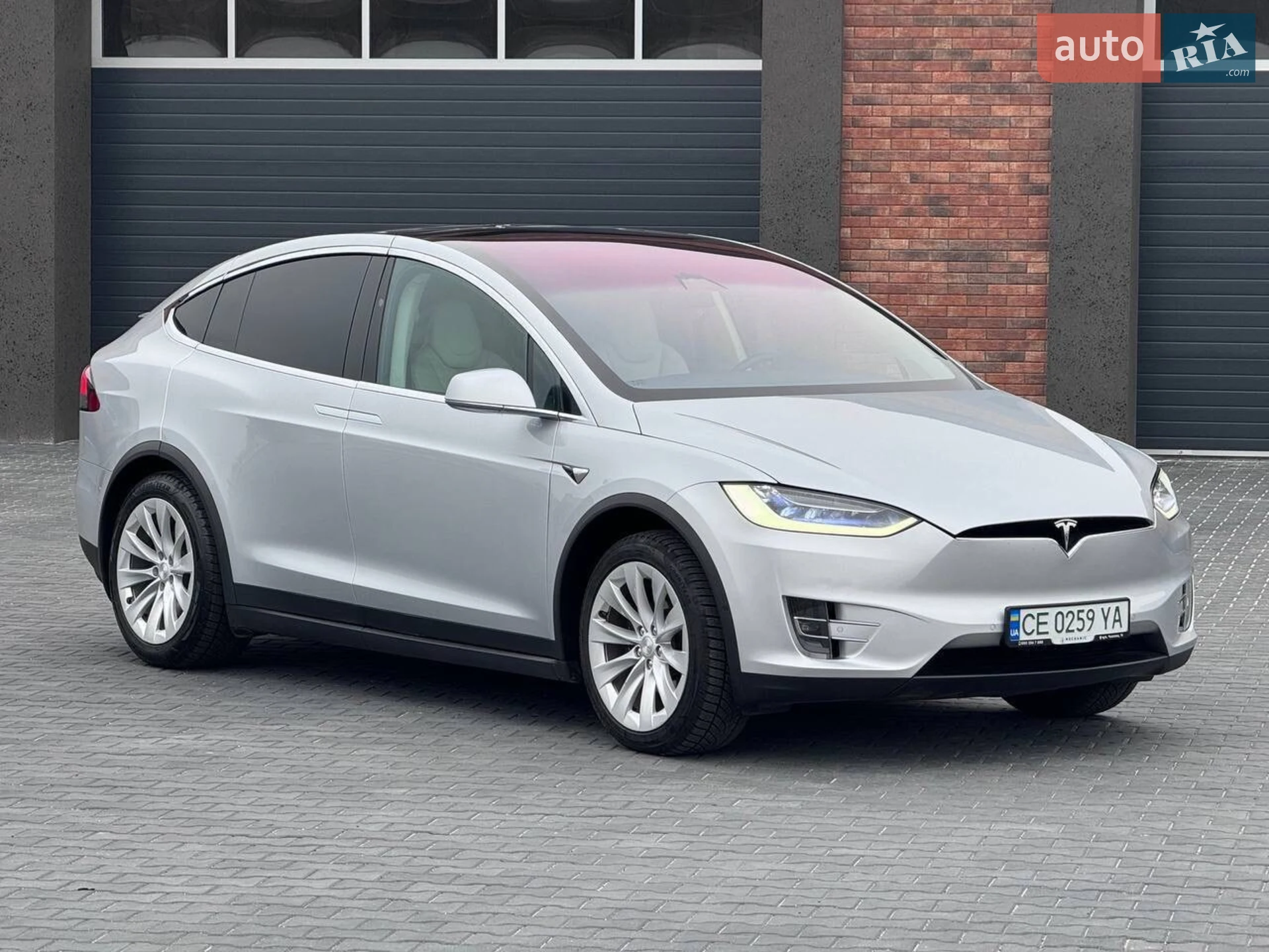 2018 Tesla Model X - мініатюра 2