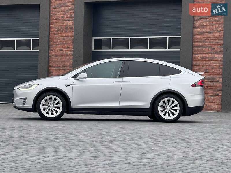 Позашляховик / Кросовер Tesla Model X 2018 в Полтаві