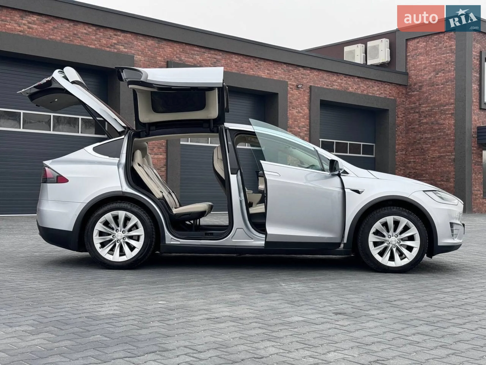 2018 Tesla Model X - мініатюра 12