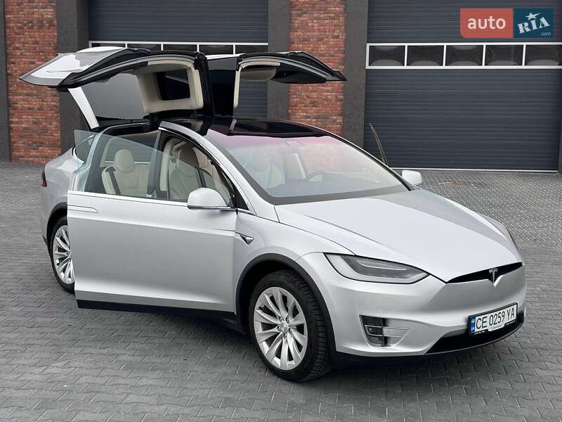 Позашляховик / Кросовер Tesla Model X 2018 в Полтаві