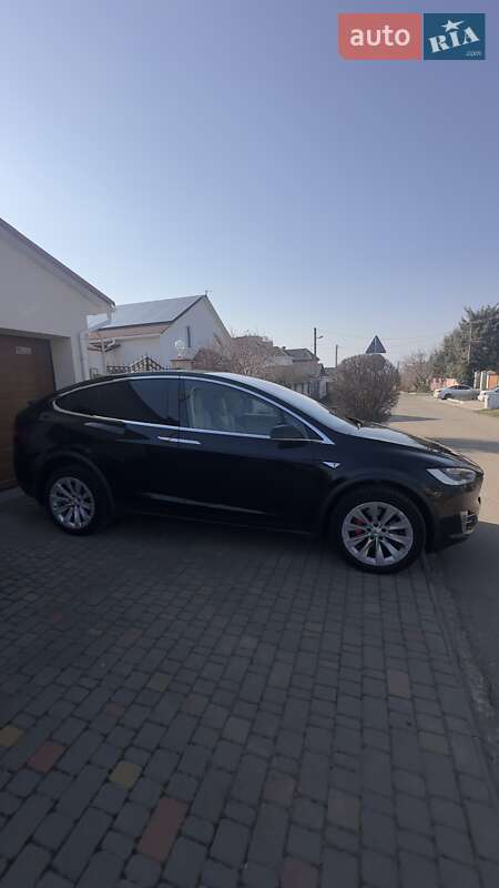 Tesla Model X 2016