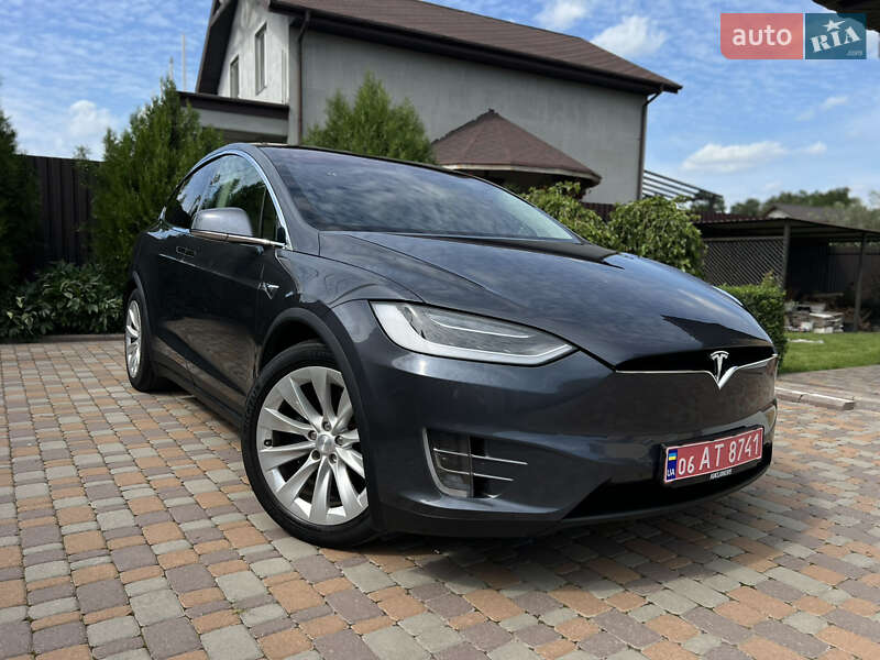 Tesla Model X 2017