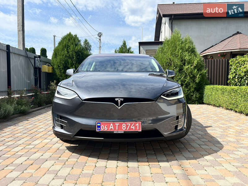 Позашляховик / Кросовер Tesla Model X 2017 в Житомирі