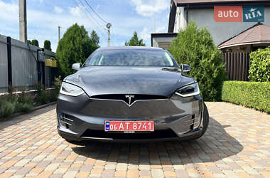 Позашляховик / Кросовер Tesla Model X 2017 в 