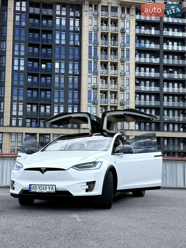 Внедорожник / Кроссовер Tesla Model X 2016 в Виннице