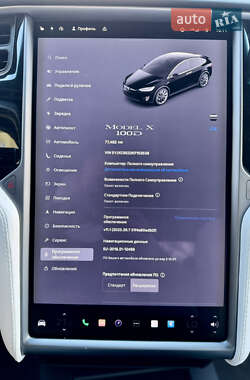 Позашляховик / Кросовер Tesla Model X 2019 в 