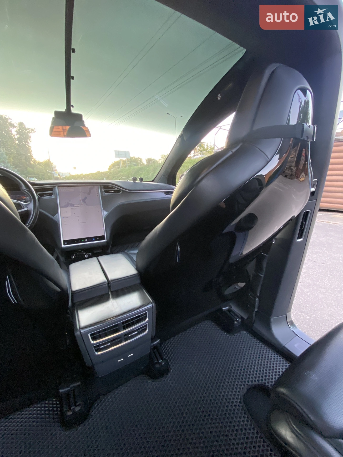 2016 Tesla Model X - мініатюра 10