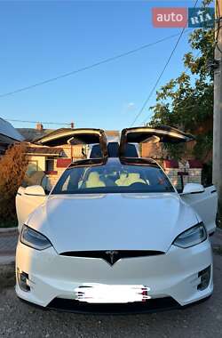Внедорожник / Кроссовер Tesla Model X 2019 в 