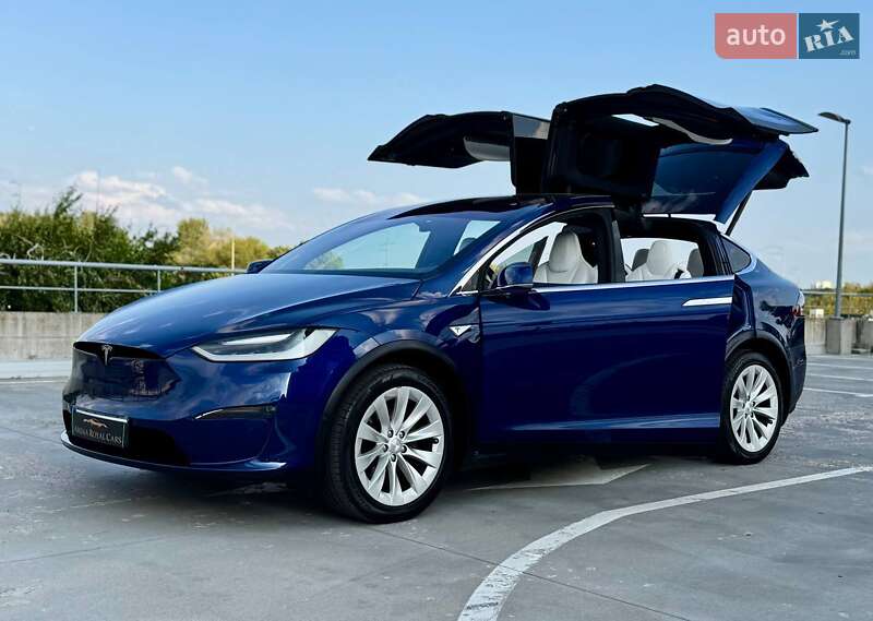 Позашляховик / Кросовер Tesla Model X 2016 в Києві фото 2 Позашляховик / Кросовер Tesla Model X 2016 в Києві