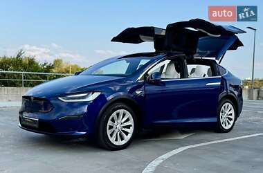 Позашляховик / Кросовер Tesla Model X 2016 в 