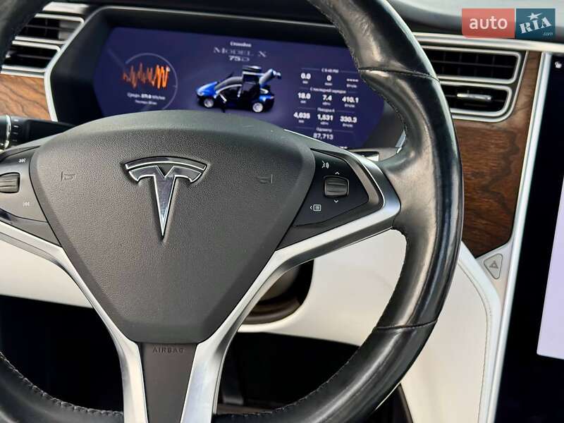 Позашляховик / Кросовер Tesla Model X 2016 в Києві фото 30 Позашляховик / Кросовер Tesla Model X 2016 в Києві