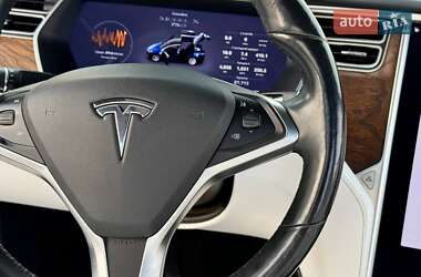 Позашляховик / Кросовер Tesla Model X 2016 в 