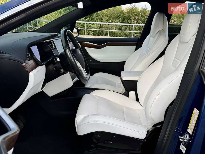 Позашляховик / Кросовер Tesla Model X 2016 в Києві фото 20 Позашляховик / Кросовер Tesla Model X 2016 в Києві