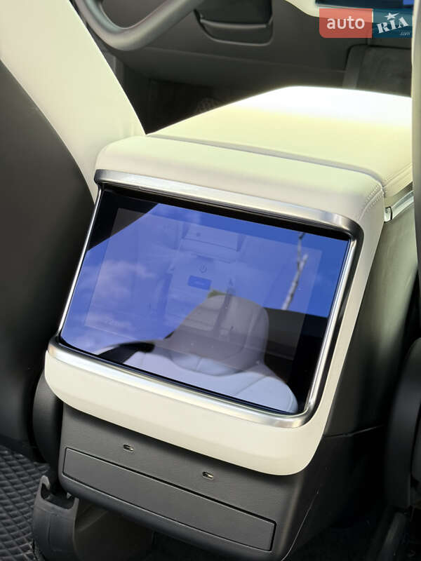 Позашляховик / Кросовер Tesla Model X 2022 в Львові