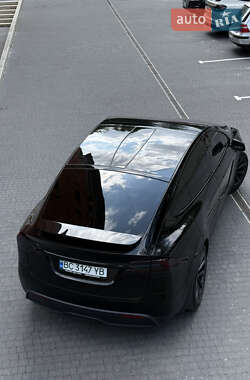 Позашляховик / Кросовер Tesla Model X 2022 в 