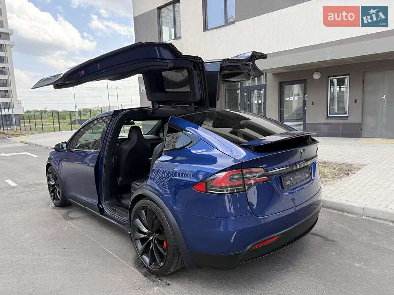 Позашляховик / Кросовер Tesla Model X 2019 в Києві
