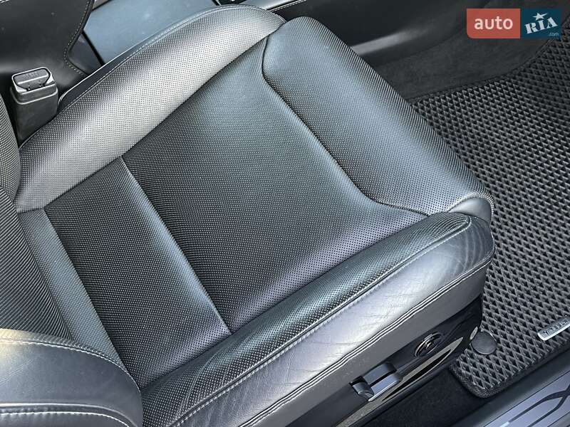 Позашляховик / Кросовер Tesla Model X 2016 в Києві