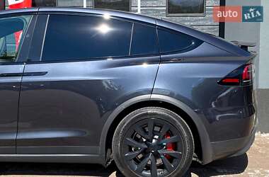 Позашляховик / Кросовер Tesla Model X 2024 в 