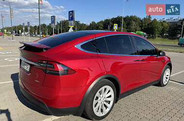 Внедорожник / Кроссовер Tesla Model X 2017 в 