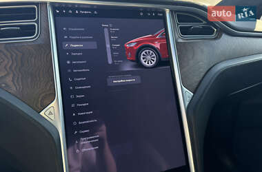 Внедорожник / Кроссовер Tesla Model X 2017 в 