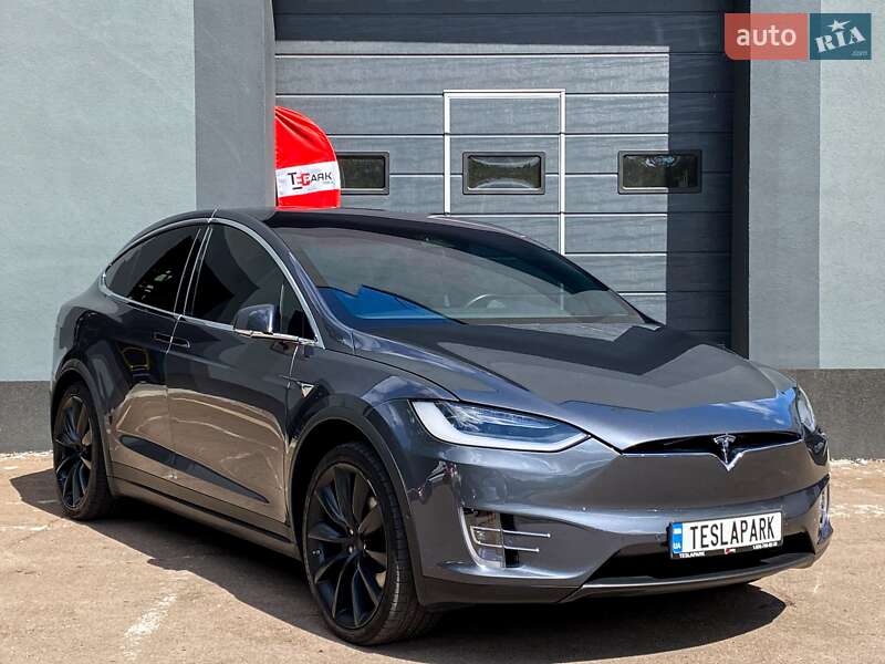 Внедорожник / Кроссовер Tesla Model X 2016 в Киеве