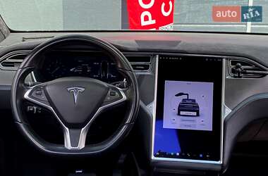 Позашляховик / Кросовер Tesla Model X 2016 в 