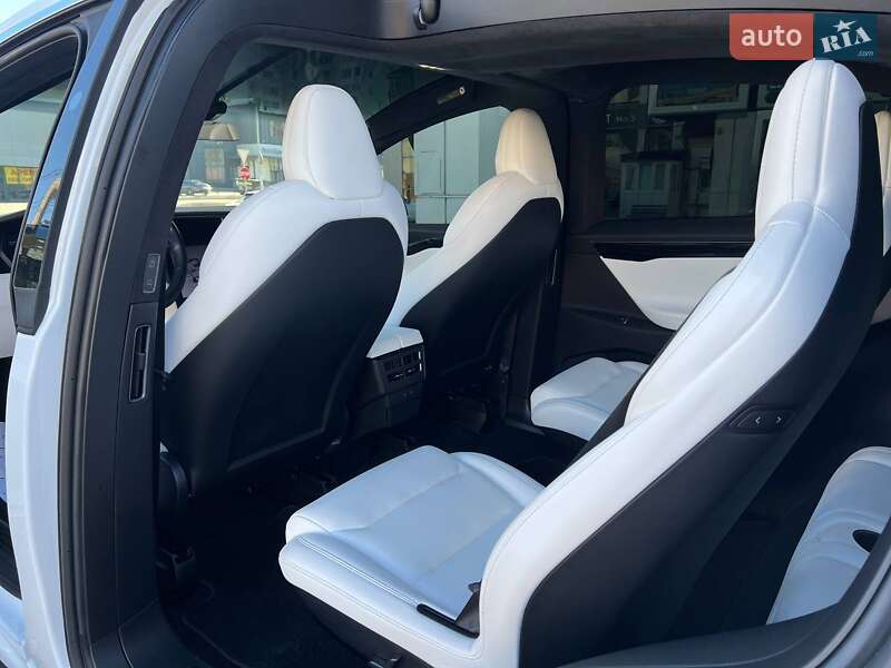 Позашляховик / Кросовер Tesla Model X 2020 в Одесі