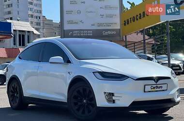 Позашляховик / Кросовер Tesla Model X 2020 в 