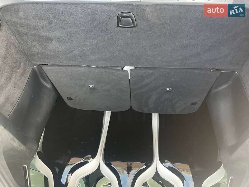 Позашляховик / Кросовер Tesla Model X 2017 в Києві