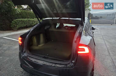 Внедорожник / Кроссовер Tesla Model X 2023 в 