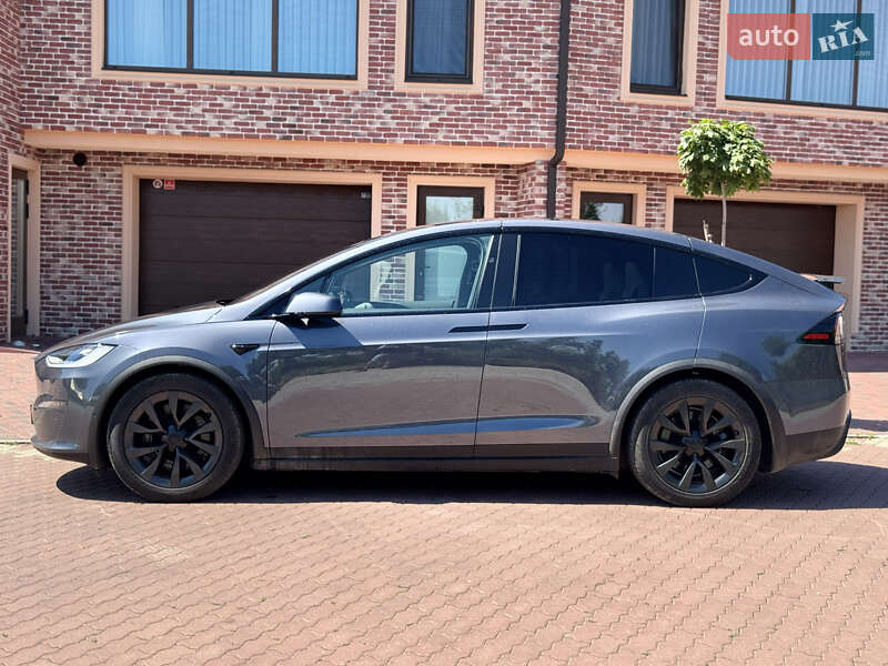 Позашляховик / Кросовер Tesla Model X 2022 в Чернівцях