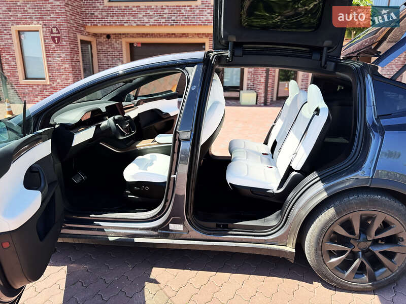 Позашляховик / Кросовер Tesla Model X 2022 в Чернівцях