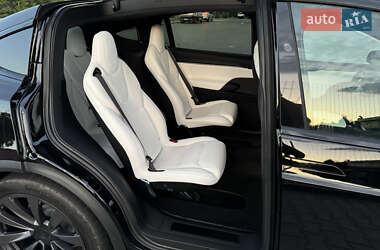 Позашляховик / Кросовер Tesla Model X 2022 в 
