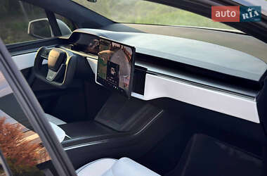 Позашляховик / Кросовер Tesla Model X 2022 в 