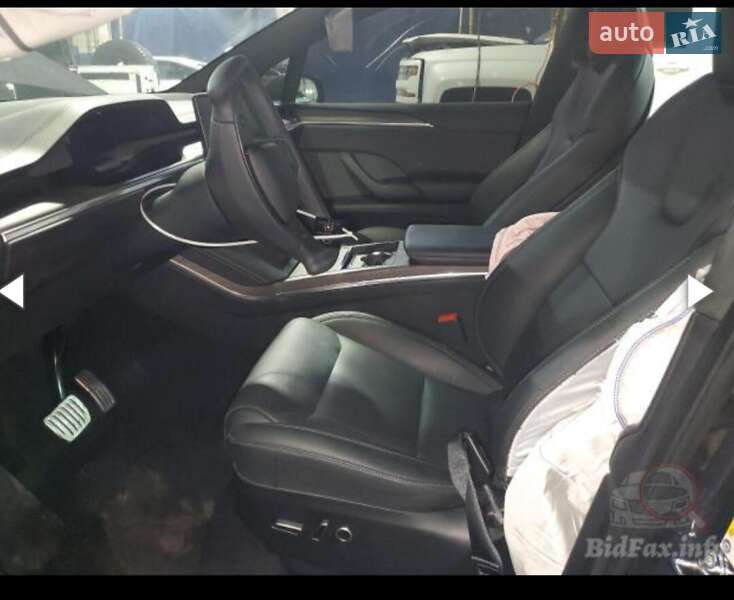 Позашляховик / Кросовер Tesla Model X 2024 в Києві