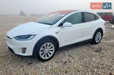 Tesla Model X 2020