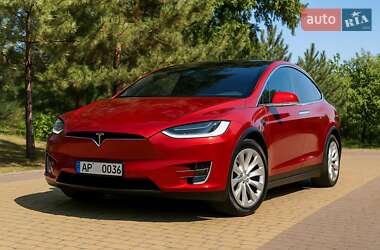 Позашляховик / Кросовер Tesla Model X 2018 в Запоріжжі