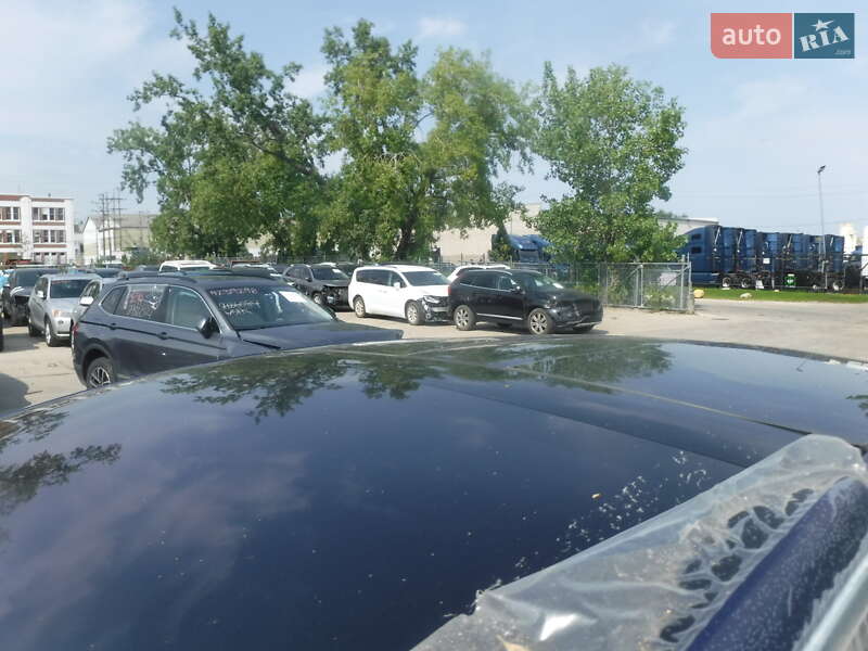 Внедорожник / Кроссовер Tesla Model X 2019 в Киеве
