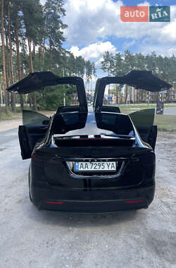 Внедорожник / Кроссовер Tesla Model X 2020 в 