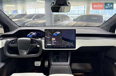 Позашляховик / Кросовер Tesla Model X 2022 в 