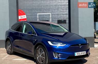 Внедорожник / Кроссовер Tesla Model X 2017 в 