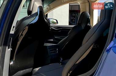 Внедорожник / Кроссовер Tesla Model X 2017 в 