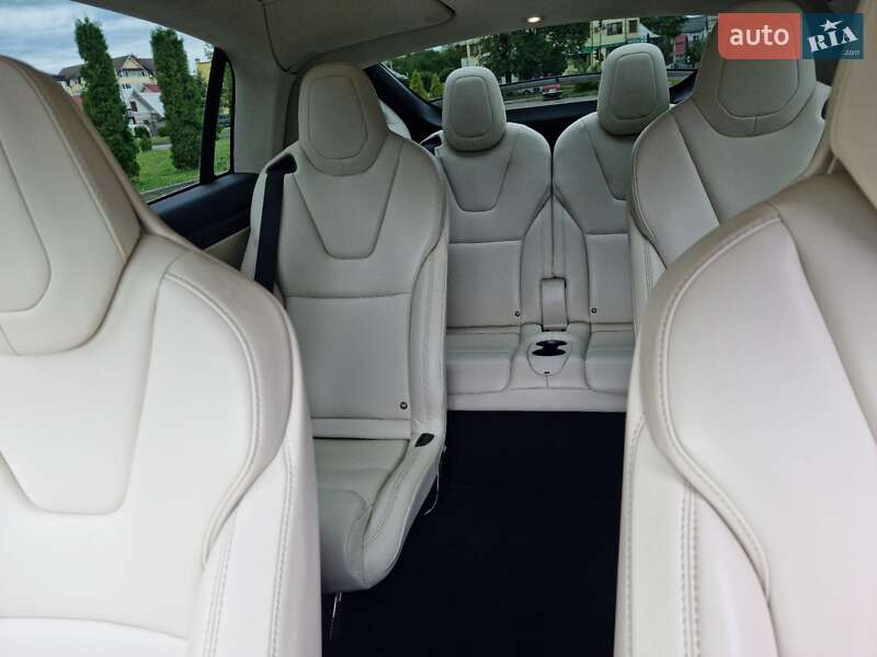 Внедорожник / Кроссовер Tesla Model X 2018 в Коломые фото 3 Внедорожник / Кроссовер Tesla Model X 2018 в Коломые