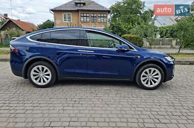 Внедорожник / Кроссовер Tesla Model X 2018 в 