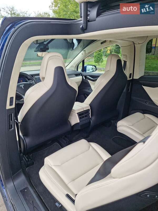 Внедорожник / Кроссовер Tesla Model X 2018 в Коломые фото 14 Внедорожник / Кроссовер Tesla Model X 2018 в Коломые