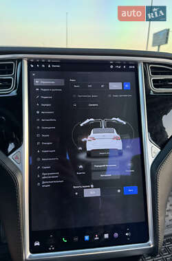 Внедорожник / Кроссовер Tesla Model X 2018 в 
